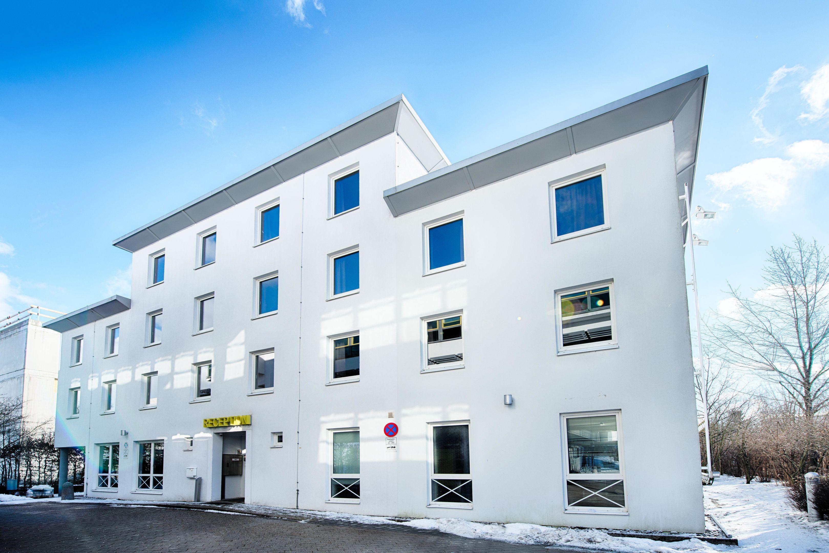B&B Hotel München-Putzbrunn Exterior foto
